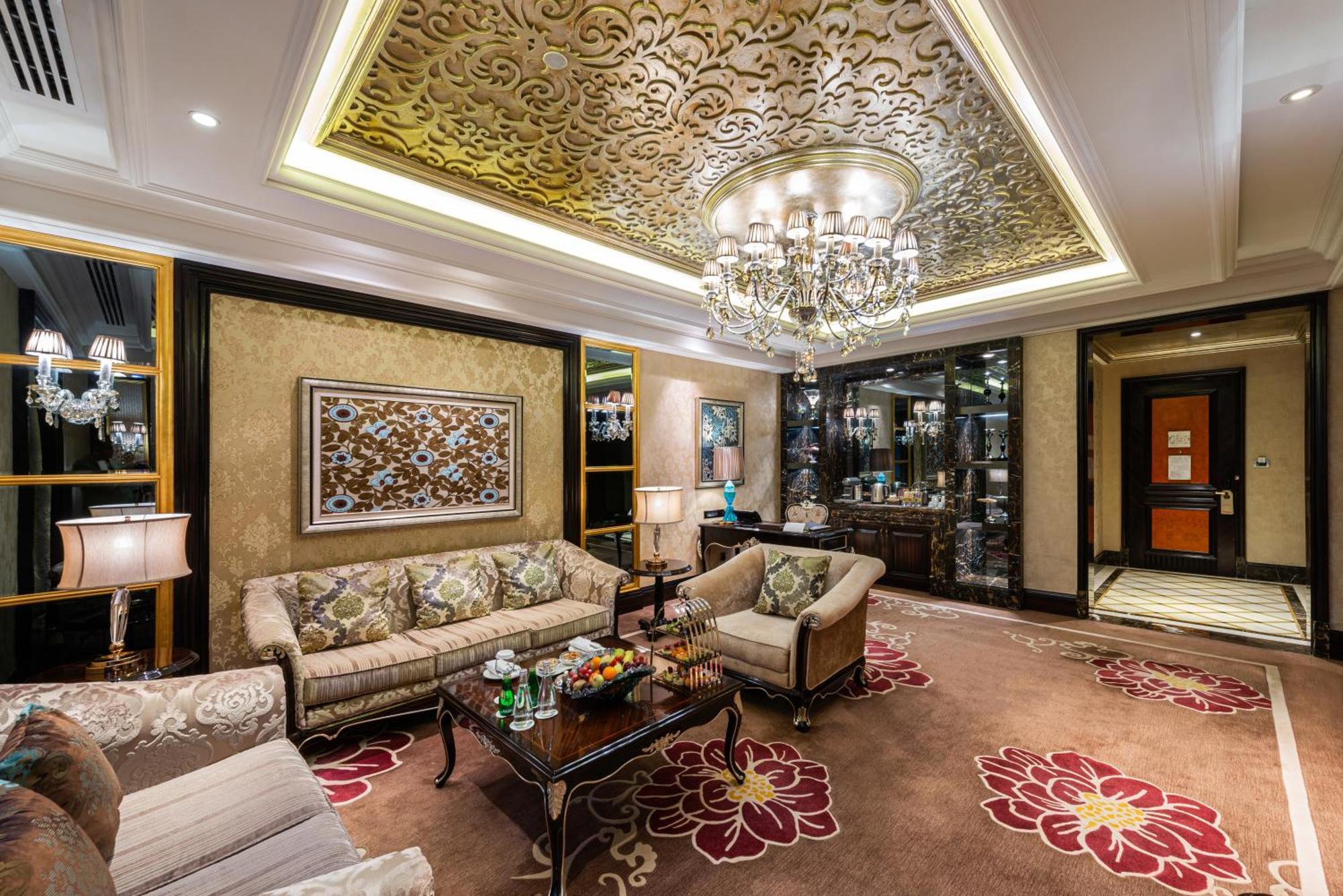 Hotel Narcissus & Riyadh